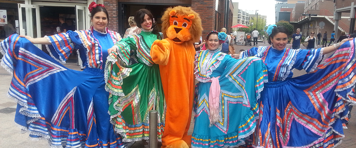 Parade act loopgroep Colores de Mexico